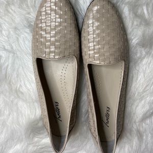 Trotters LIZ FLATS 8.5